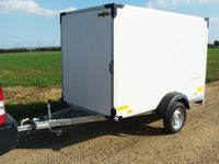 X Kofferanhänger HK 132513-15 P 1300 kg gebremst 2510x1320x1520 Nordrhein-Westfalen - Elsdorf Vorschau