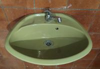 Gästewaschbecken / kleines Waschbecken olive / moosgrün gebraucht Baden-Württemberg - Schwieberdingen Vorschau