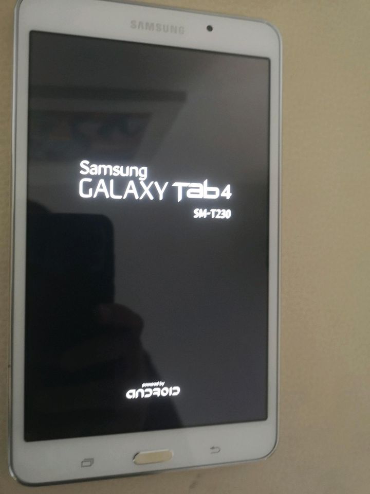 Tablet Samsung Tab 4  weiß 7 Zoll in Zirndorf