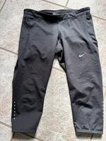 Nike Sport Leggins schwarz Gr. 38 Nordrhein-Westfalen - Gladbeck Vorschau