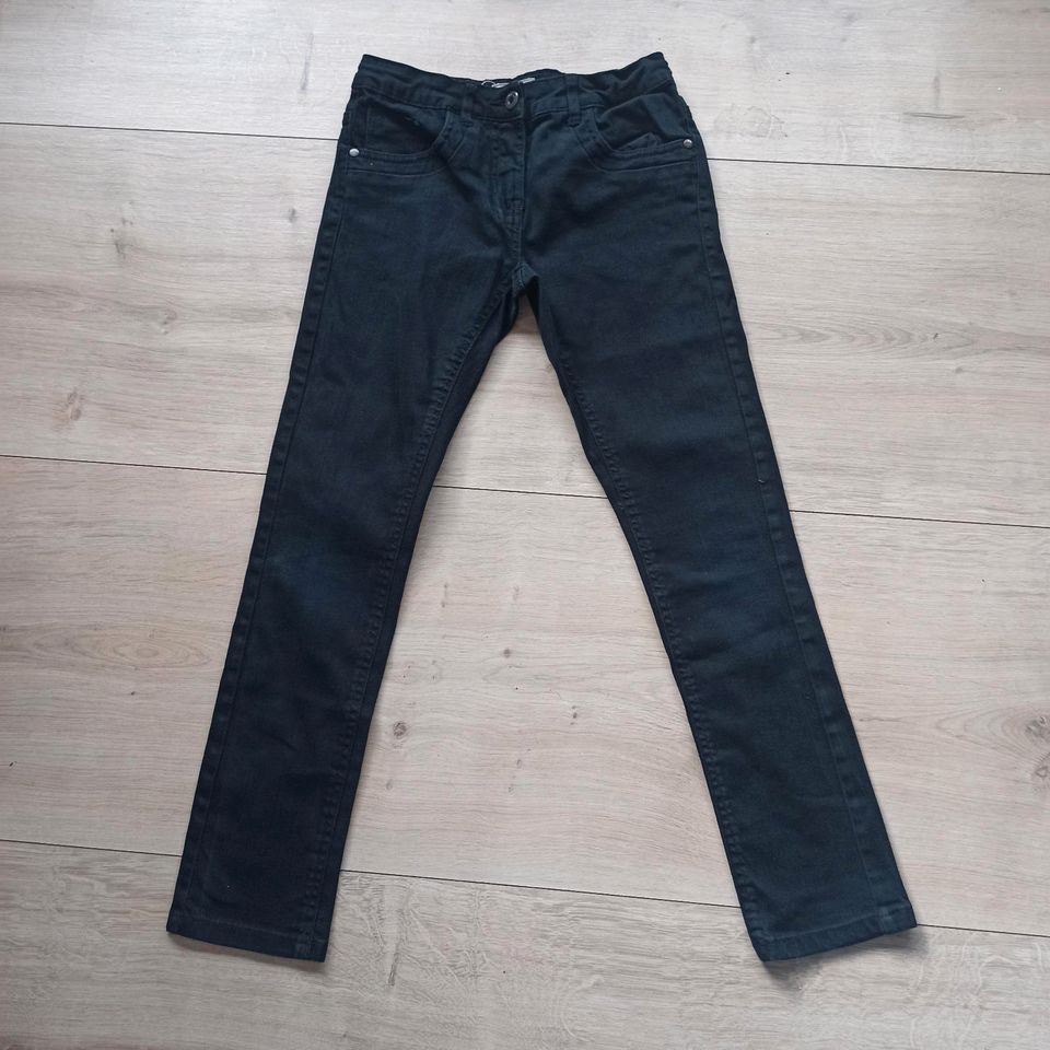 Stretch-Jeans Gr. 140 gepflegt in Mönchengladbach