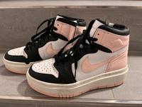 Nike Air Jordan mid rosa/weiß/schwarz Gr. 40.5 Bayern - Bruckmühl Vorschau