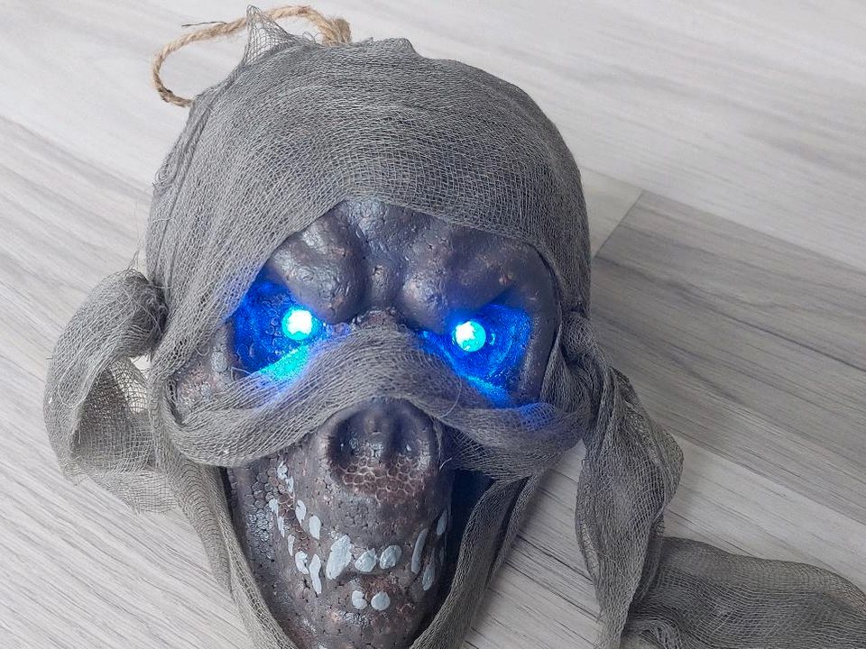 Halloween Mumienschädel LED Augen, 2 Stück