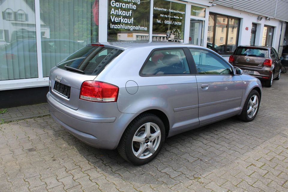 Audi A3 1.9 TDI 77 KW, Tüv: Neu, Klimaautomatik, Alu in Gummersbach