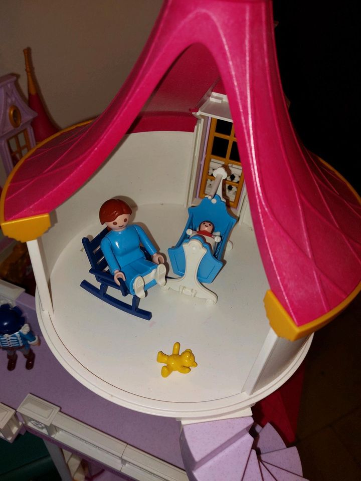Prinzessinenschloss von playmobil #5142 mit original karton in Oberaurach
