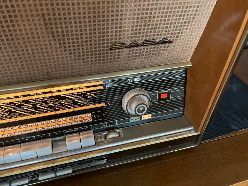 Saba Freiburg 125 Vollautomatic Stereo Röhrenradio Röhren Radio in Dortmund
