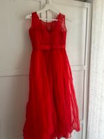 Rotes Kleid Stuttgart - Münster Vorschau