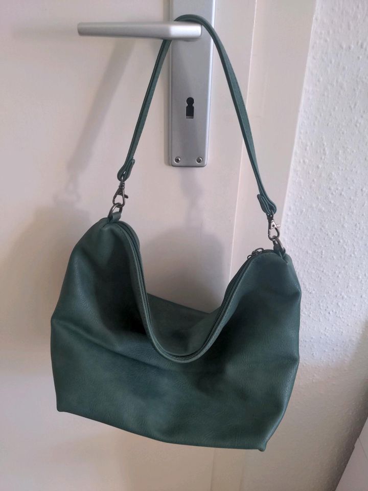 Neue Handtasche in wunderschönem Olivgrün in Hannover