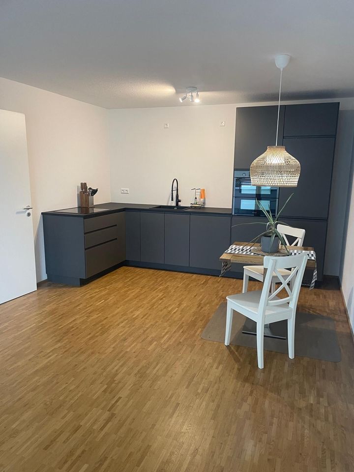 Zu vermieten ist ab sofort eine moderne, helle 3-Zimmer Wohnung in Emmendingen