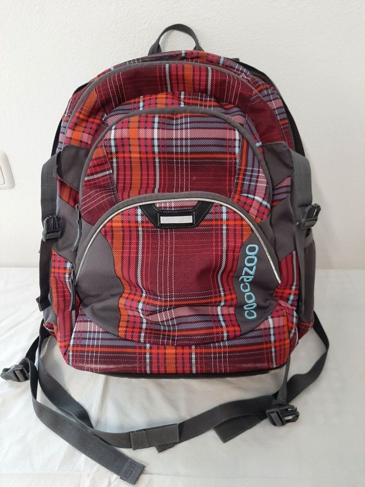 Schulrucksack Coocazoo mit Mäppchen und Sportbeutel in Bischofsmais