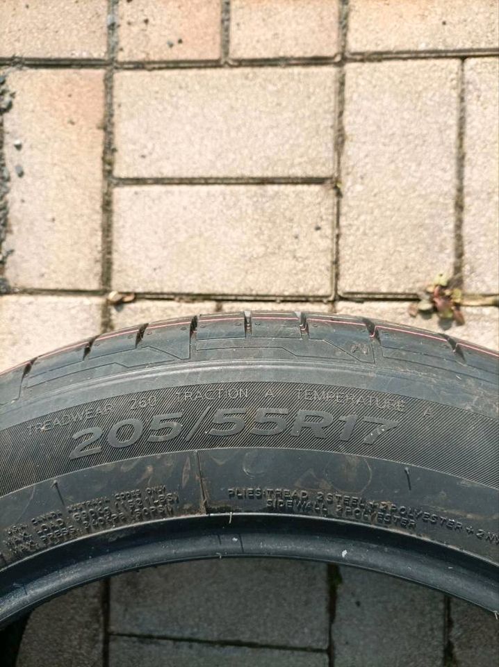 Nagelneue Sommerreifen 205/55R17 in Sundern (Sauerland)