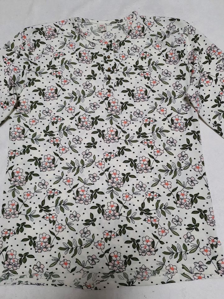 Damen Shirt in gr.XL(42/44),Tunika, Bluse,floral,VB.5€ in Zell (Mosel)