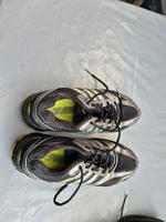 Adidas Schuhe Gr. 39 1/3 schwarz Nordrhein-Westfalen - Inden Vorschau