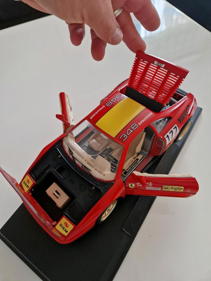 Ferrari 348 Evoluzione Burago 1:18 Modell Auto in Uhingen