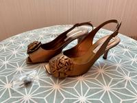 Pura Lopez 37.7 NEU Pumps Gold metallic Nordrhein-Westfalen - Herne Vorschau
