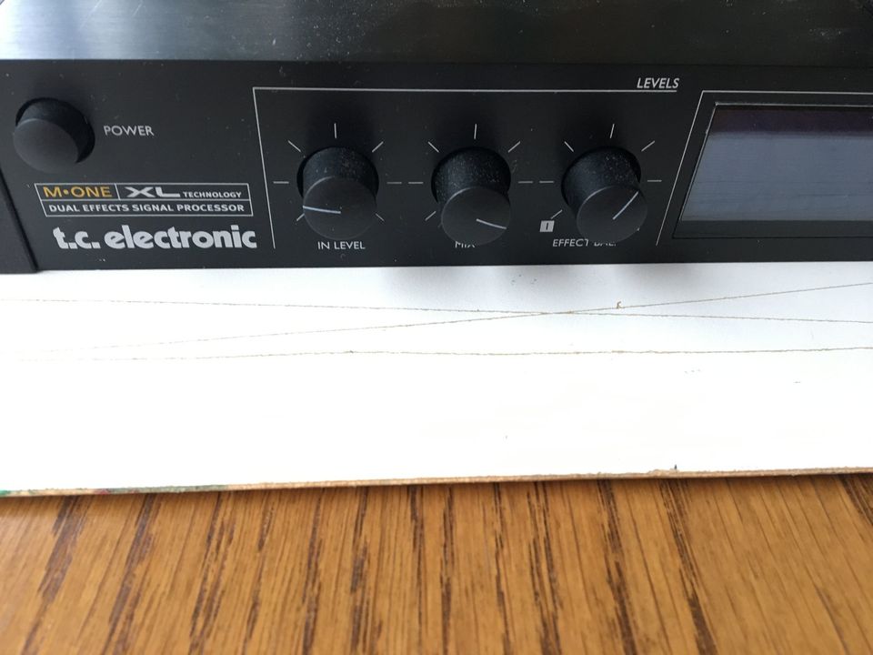 TC Electronic M-One XL DUAL EFFECTS PROCESSORS in Baldham