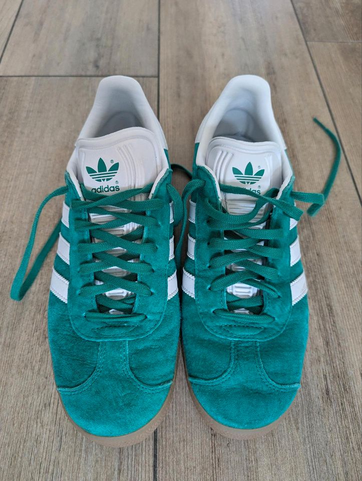 Adidas Gazelle Sneakers in Größe 40 in Ganderkesee