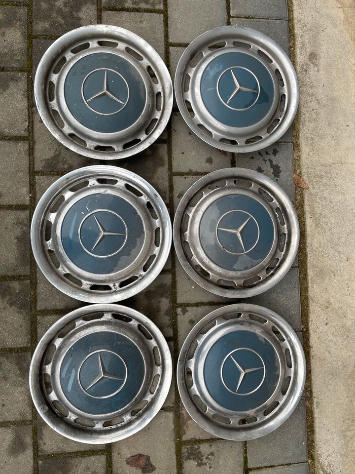 Scheunenfund Radkappen Mercedes 6 Stück-gebraucht in Augsburg