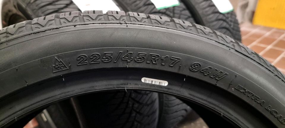 Allwetterreifen Ganzjahresreifen 225/45 R17 94W XL Goodride neu in Lage