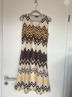 Tolles Hingucker-Kleid / Sommerkleid in schönen gelb-Tönen Nürnberg (Mittelfr) - Oststadt Vorschau