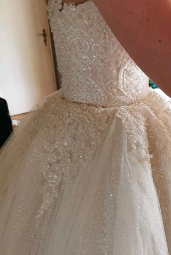 Wunderschönes Prinzessinnenkleid - Hochzeitskleid / Brautkleid in Thedinghausen