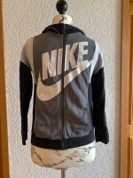 Nike Sweat Jacke Gr. 146 oder L (147- 158 cm) schwarz grau Bayern - Münchsmünster Vorschau