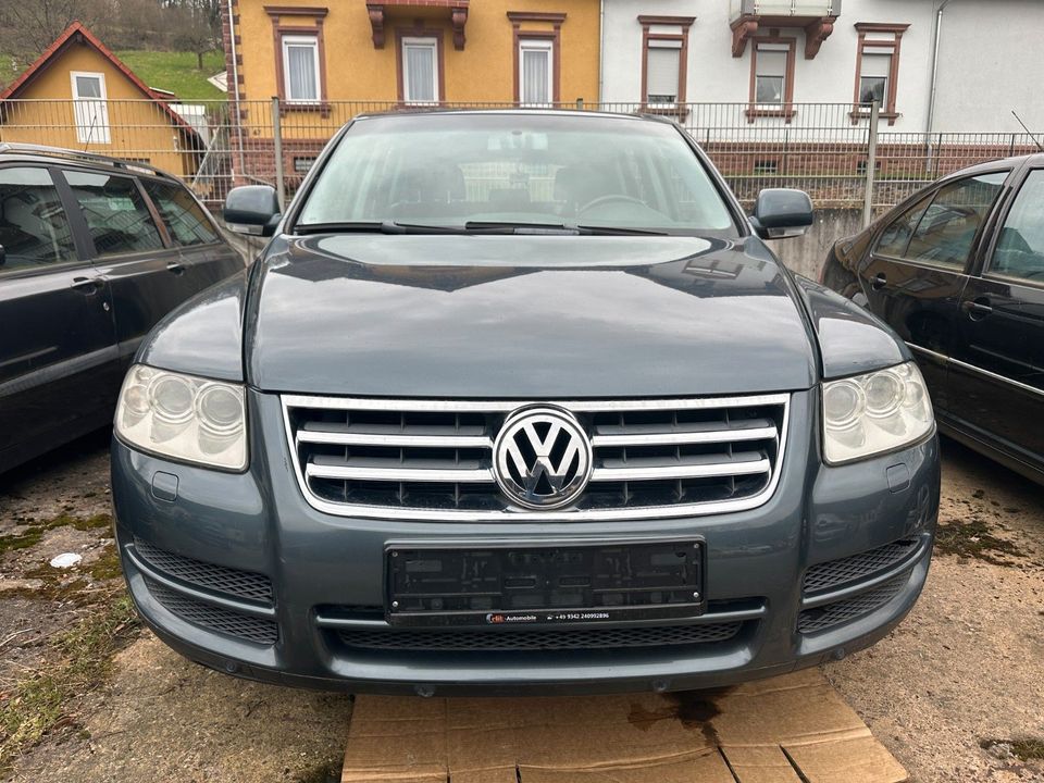 Volkswagen Touareg R5 TDI TüV 06/24 Klima Navi in Wertheim