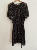 Sessun sessún Kleid Fest Größe L M 38/40 schwarz NEU Berlin - Friedenau Vorschau