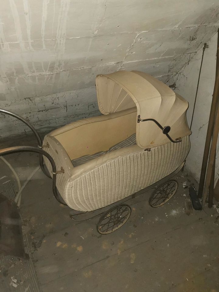 Kinderwagen Antik in Hardthausen