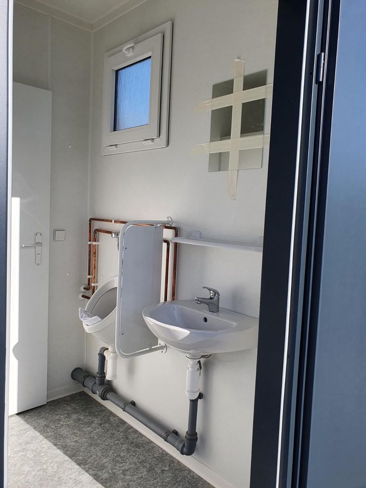 SOFORT VERFÜGBAR | Sanitärcontainer mit Dusche und WC in Marburg