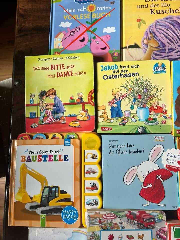 Verschiedene Kinderbücher Sachen suchen Fahrzeuge Geschichten in Wittendörp
