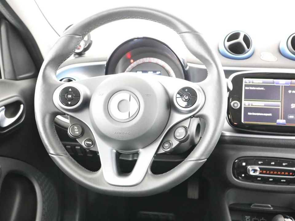 Smart forfour EQ *22 kW-Bordlader*PTS*Bluetooth*Aux-IN in Aalen