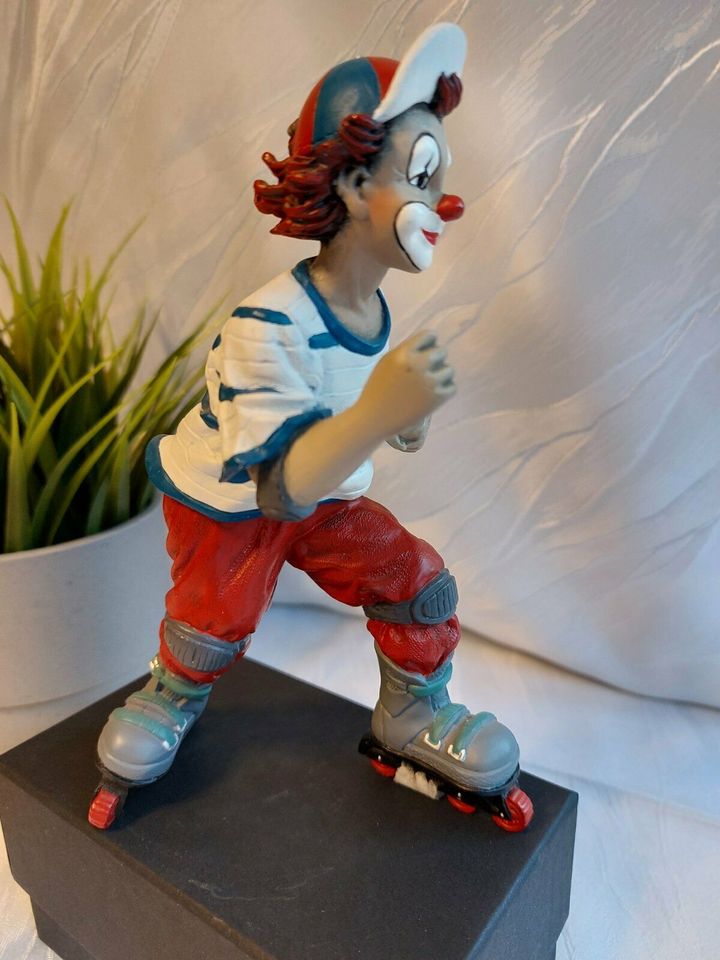 JETZT 20% RABATT; >>26<< Gilde Clown "Inline Skater" in Bergfeld