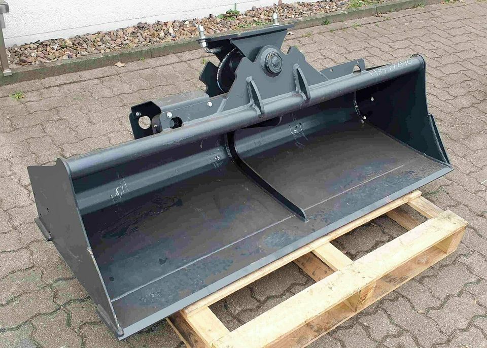 170 cm Hydraulischer Grabenräumlöffel Böschungslöffel 7-11t WO in Bremen