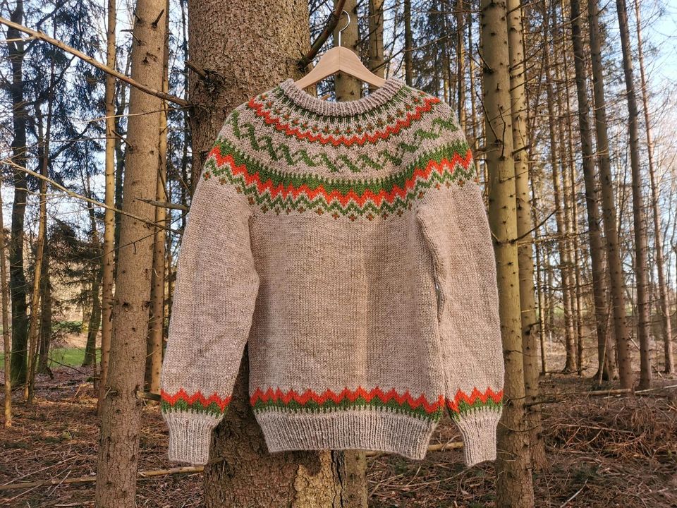 100 % Wolle mit Alpaka - Handgestrickter kuscheliger Pullover in Pulsnitz