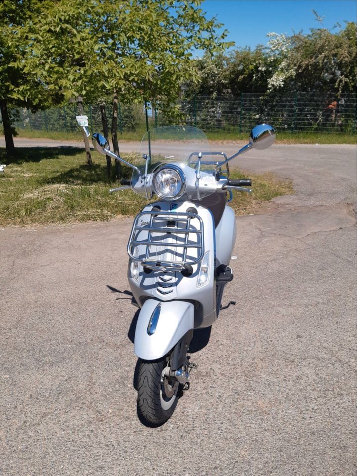 Piaggio Vespa Primavera Touring *2 Takt* sehr guter Zustand in Manderscheid (Bernkastel-Wittlich)