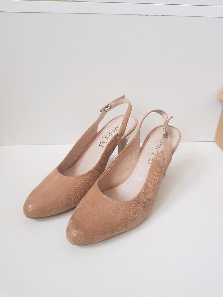 caprice Damen echtleder Sandaletten Pumps gr. 4,5 (37,5)  camel in Pirmasens