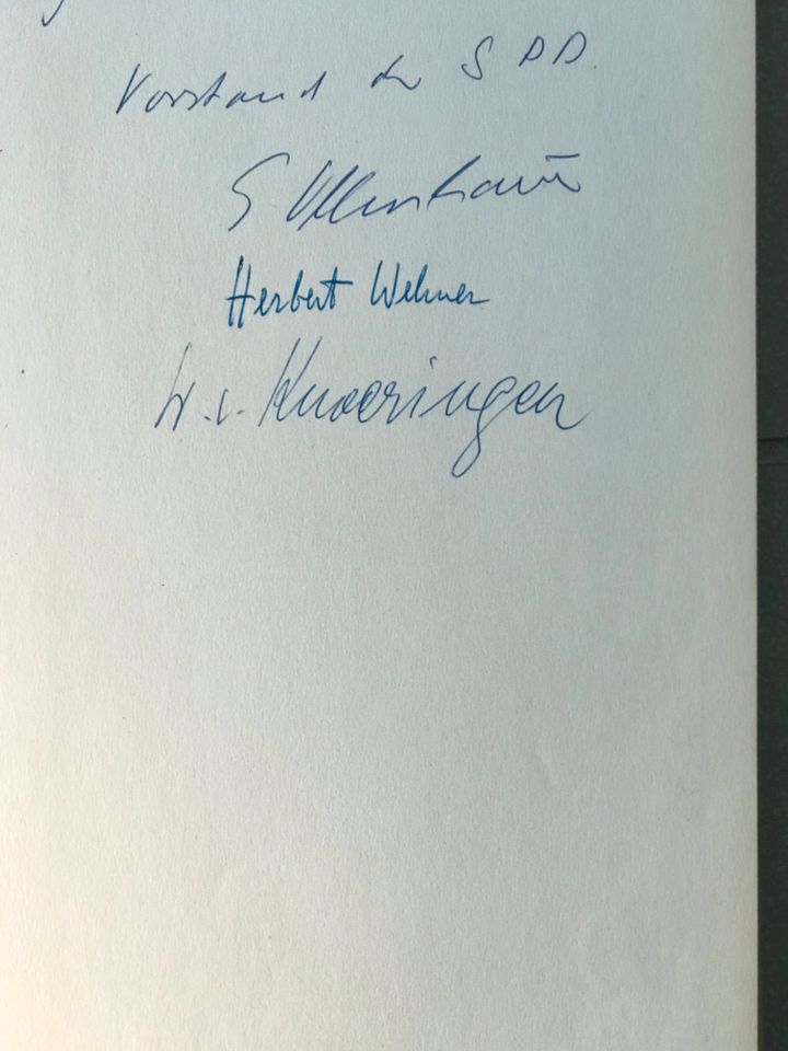 Buch von Renoir mit Autographen von Ollenhauer,Knoeringen,Wehner in Hamburg