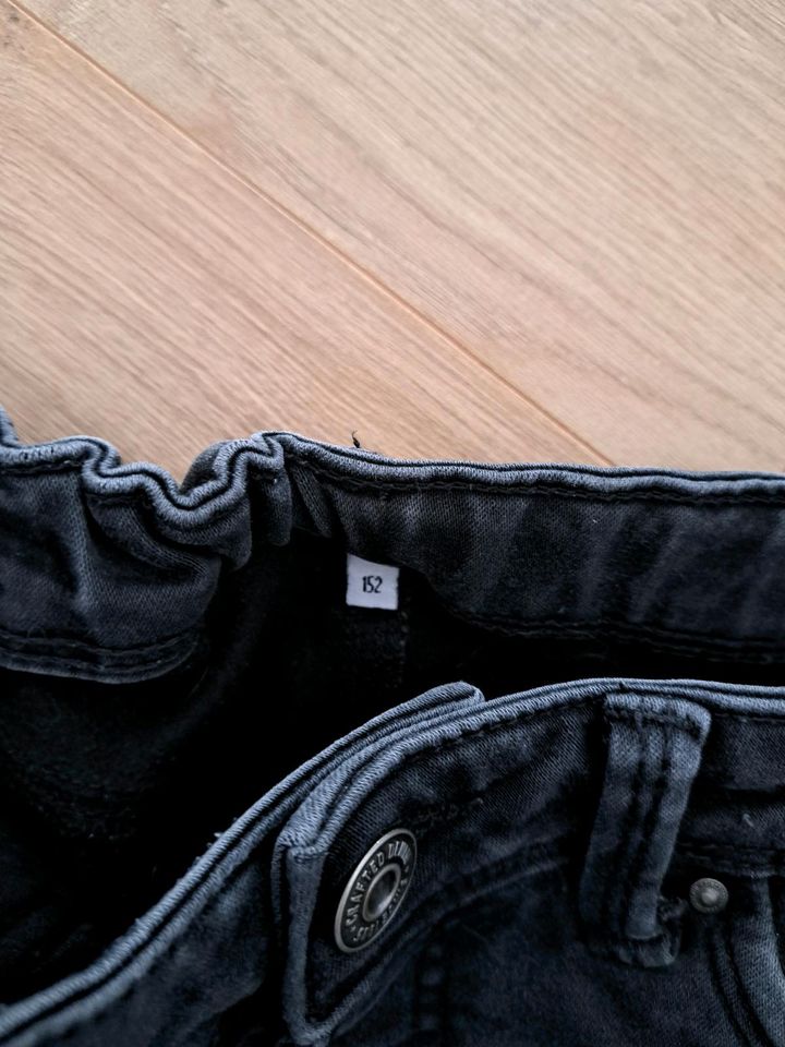 C&A Jeans Thermojeans Größe 152 in Eschweiler