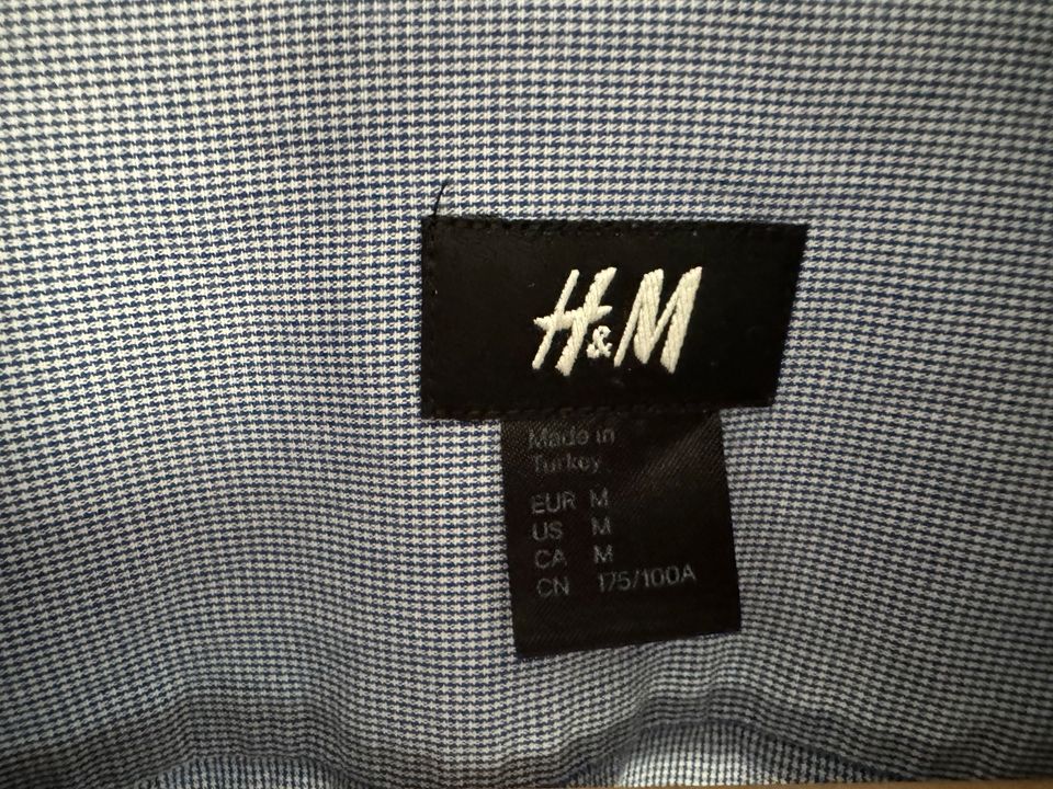 H&M Herren Hemd Gr.M top Zustand in Bornheim