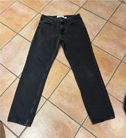 Damen, Schwarze Straight Jeans h&m Größe 42 Nordrhein-Westfalen - Kürten Vorschau