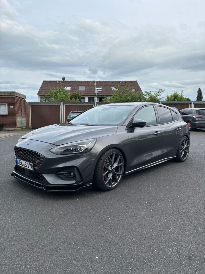 Ford Focus MK4 ST in Kerken