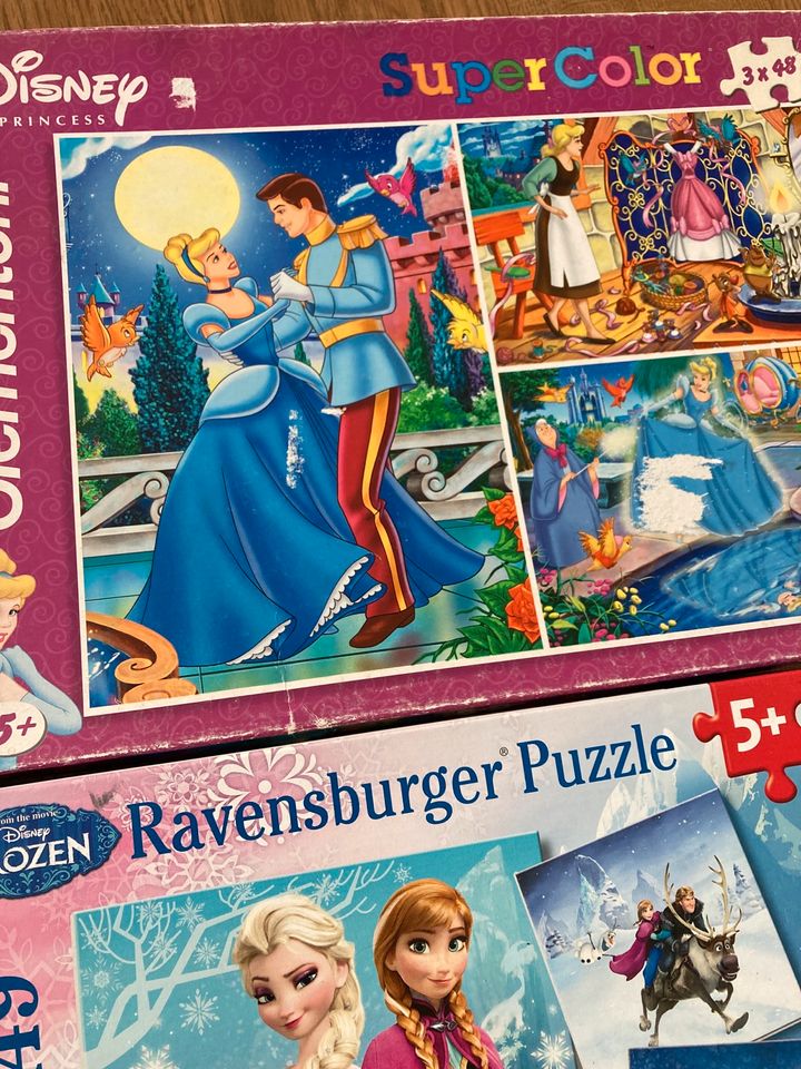 Setpreis 12 Puzzle Mädchen alle vollständig in Regensburg