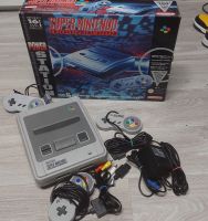 Super Nintendo Bundle /OVP/ 3 Konsolen/ 14 Games Niedersachsen - Schiffdorf Vorschau