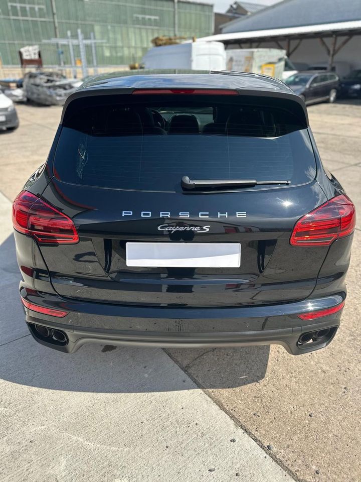 Porsche Cayenne Diesel PDC,PANO,KLIMA,LEDER,NAVI,AHK in Leipzig