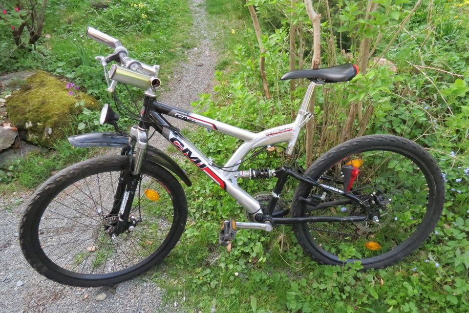 26-Zoll Fahrrad mit Scheibenbremsen in Naila