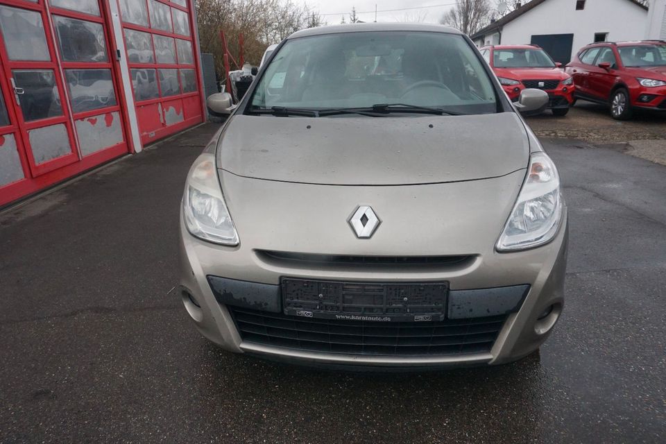 Renault Clio III Expression in Böblingen