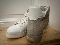 Guess Schuhe 38 Sneaker high Turnschuhe Neu Brandenburg - Brandenburg an der Havel Vorschau
