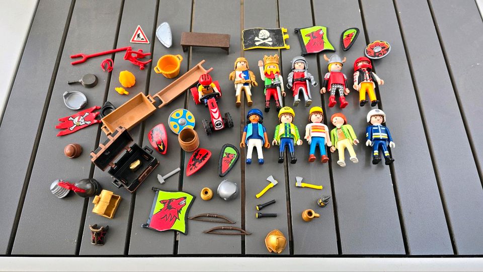 Sammlung Konvolut Playmobil Figuren und Zubehör in Wedderstedt