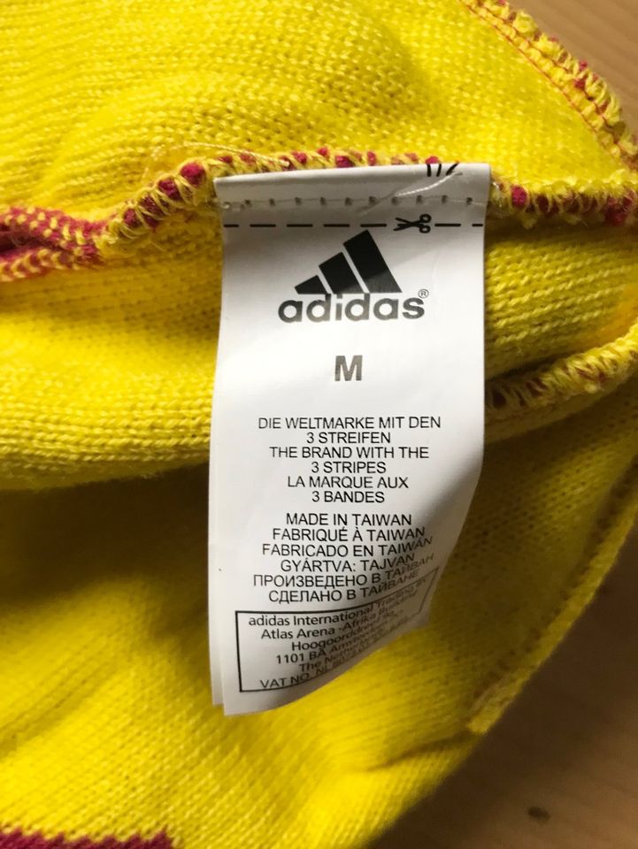 adidas Mütze in kräftigen Farben, mit Wolle, NEU in Krayenberggemeinde